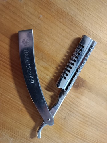 Patentierter haarschneider - patentierter,